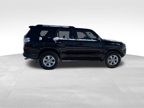 Used 2019 Toyota 4Runner SR5 Premium image 3