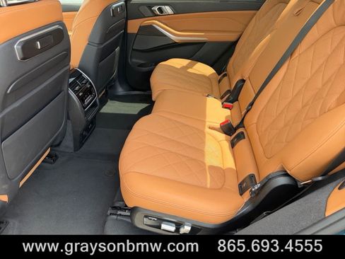 Used 2026 BMW X7 xDrive40i AWD/4WD image 15