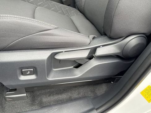 New 2025 Toyota Tacoma SR5 image 15