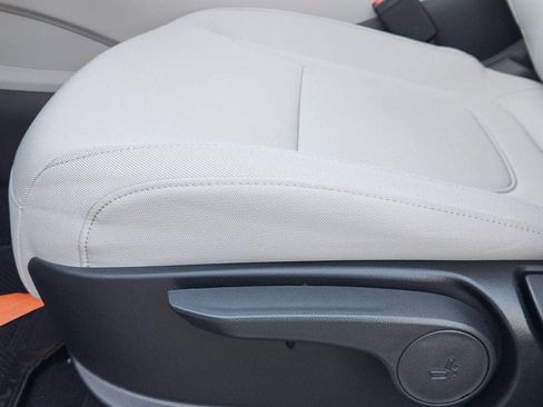 New 2026 Hyundai Tucson SE image 22