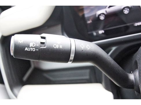 Used 2024 Land Rover Defender 110 S AWD/4WD image 17