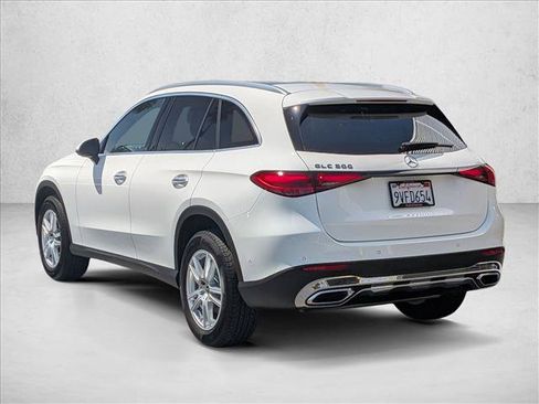 Certified 2025 Mercedes-Benz GLC 300 image 8