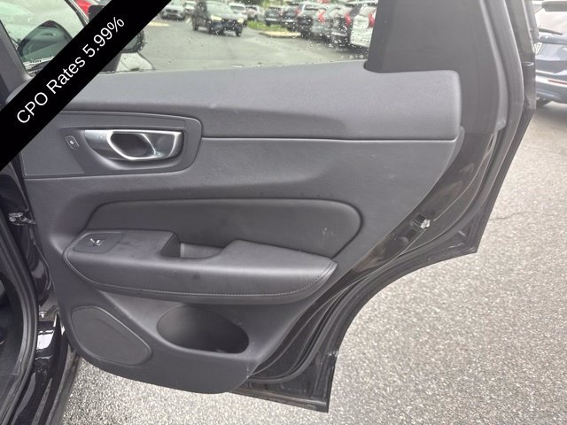 Certified 2024 Volvo XC60 B5 Plus w/ Climate Package AWD/4WD image 9