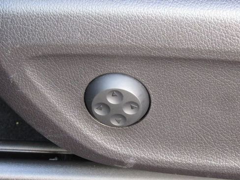 Used 2020 Mercedes-Benz GLE 450 4MATIC w/ Premium Package image 11