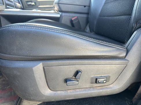 Used 2019 RAM 1500 Classic Warlock w/ Electronics Group image 4