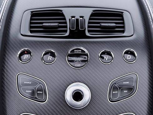 Used 2016 Aston Martin DB9 GT RWD image 78