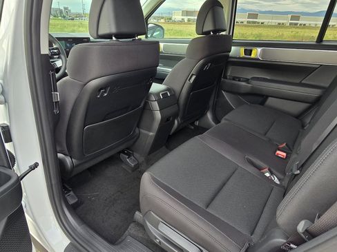 New 2025 Hyundai Santa Fe SE image 15