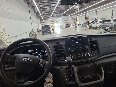 Used 2025 Ford Transit 250 Low Roof w/ Exterior Upgrade Package RWD image 5
