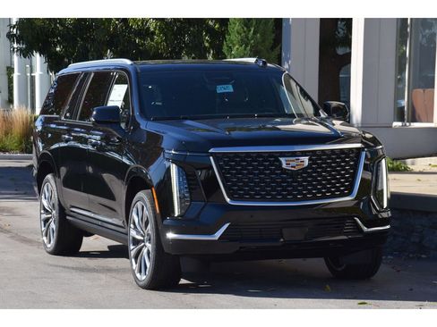 New 2026 Cadillac Escalade ESV Luxury w/ Touring Package image 2