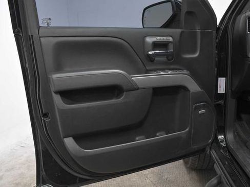 Used 2017 Chevrolet Silverado 1500 LTZ Z71 w/ LTZ Plus Package AWD/4WD image 17