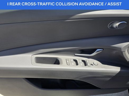 Used 2024 Hyundai Elantra SEL image 13