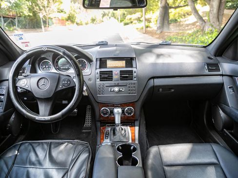 Used 2011 Mercedes-Benz C 300 Sedan image 20