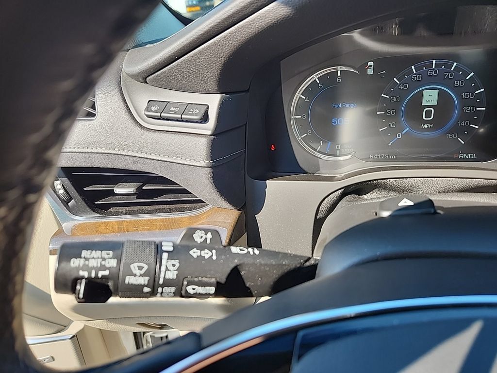 Certified 2018 Cadillac Escalade Premium Luxury AWD/4WD image 14