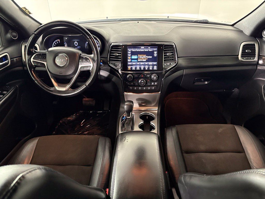 Used 2021 Jeep Grand Cherokee Laredo X RWD image 32