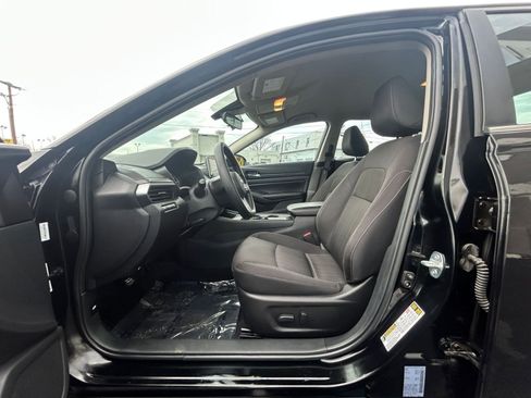 Used 2025 Nissan Altima 2.5 SV image 27