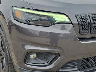 Certified 2023 Jeep Cherokee Altitude Lux w/ Lux Elite Package AWD/4WD video 3