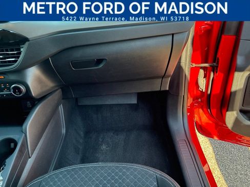 Used 2024 Ford Escape Active AWD/4WD image 45