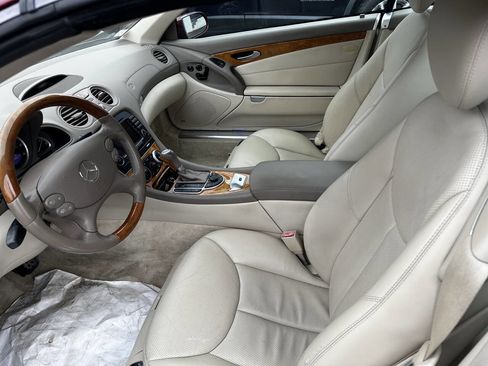 Used 2008 Mercedes-Benz SL 550 image 17