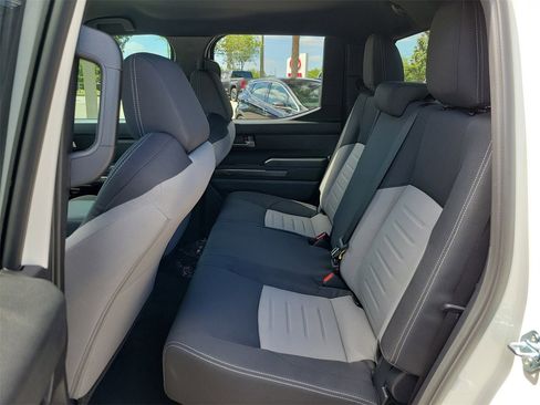 Used 2025 Toyota Tacoma TRD Off-Road image 11