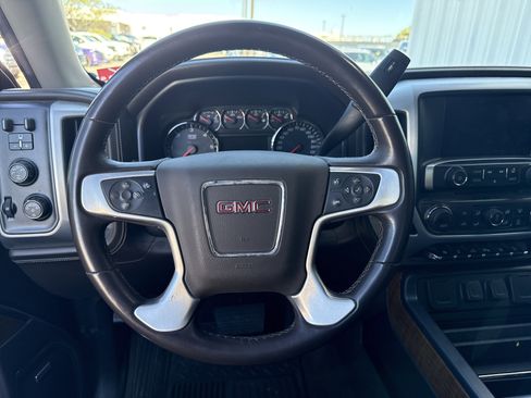 Used 2014 GMC Sierra 1500 SLT w/ SLT Crew Cab Value Package image 17