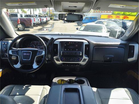 Used 2014 GMC Sierra 1500 SLT w/ SLT Crew Cab Value Package AWD/4WD image 5