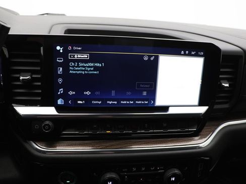 Used 2024 Chevrolet Silverado 1500 LT image 21