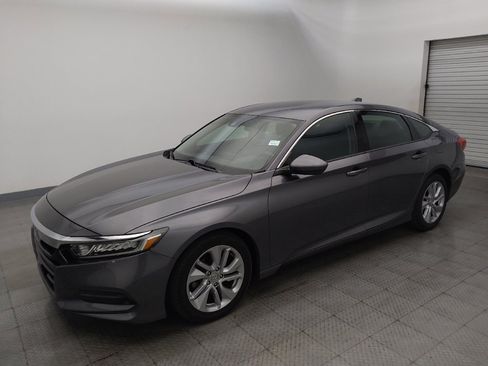 Used 2020 Honda Accord LX image 2