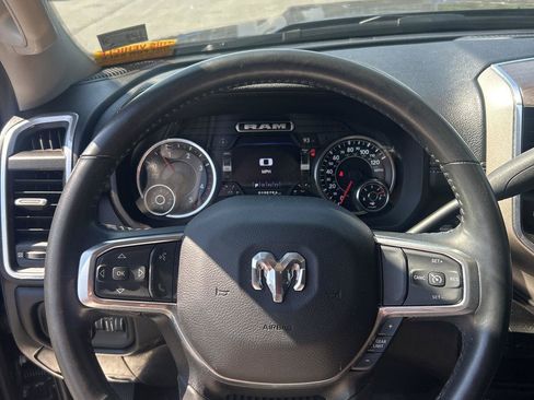 Used 2024 RAM 2500 Laramie AWD/4WD image 9