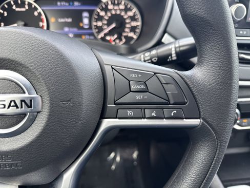 Used 2021 Nissan Altima 2.5 SV image 22