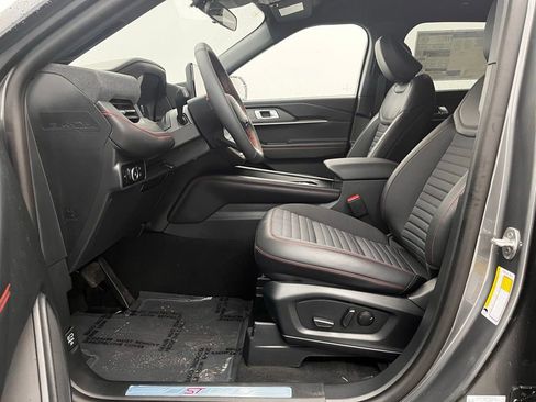 New 2026 Ford Explorer ST-Line image 18