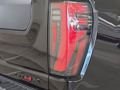 Used 2024 GMC Sierra 2500 AT4X w/ AT4X AEV Edition image 31