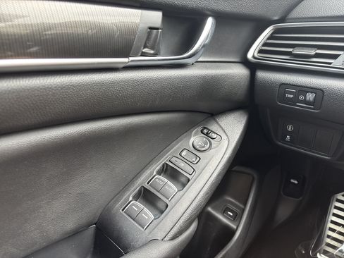 Used 2019 Honda Accord Sport image 28