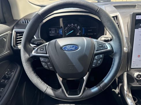 Used 2024 Ford Edge Titanium AWD/4WD image 16