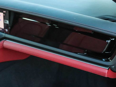 Used 2026 Porsche Panamera RWD image 17