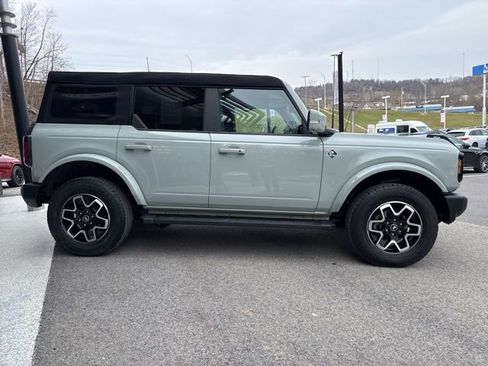 Used 2024 Ford Bronco Outer Banks AWD/4WD image 6