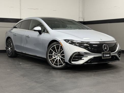Certified 2022 Mercedes-Benz EQS 450+ Sedan image 2