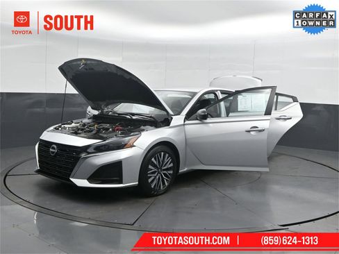 Used 2025 Nissan Altima 2.5 SV image 51