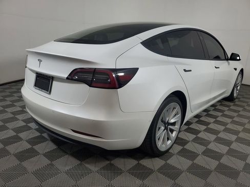 Used 2021 Tesla Model 3 Standard Range Plus image 6