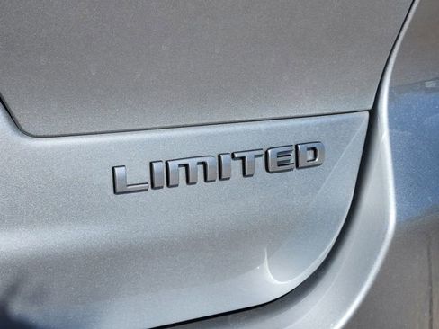 New 2025 Jeep Grand Cherokee L Limited image 8