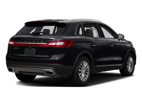 Used 2016 Lincoln MKX Reserve AWD/4WD image 2
