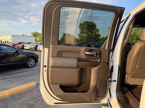 Used 2020 GMC Sierra 2500 Denali w/ Denali Ultimate Package AWD/4WD image 14