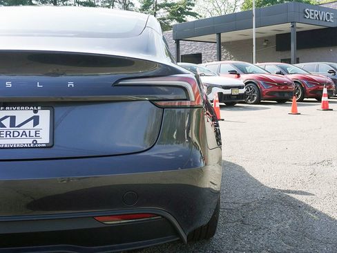 Used 2024 Tesla Model 3 Standard Range RWD image 15