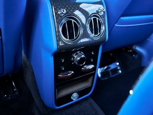 Used 2023 Rolls-Royce Cullinan Black Badge w/ Driver's Package image 56