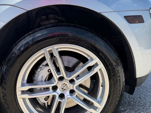 Used 2015 Porsche Macan S image 27