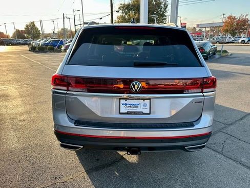 New 2026 Volkswagen Atlas SE image 6