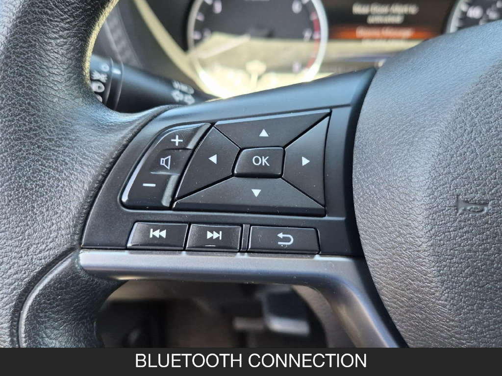 Used 2025 Nissan Sentra SV FWD image 17