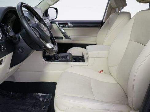 Used 2023 Lexus GX 460 Premium AWD/4WD image 13