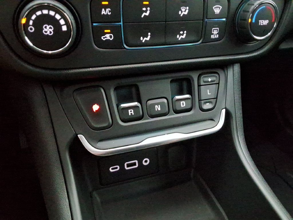 Used 2019 GMC Terrain SLE w/ LPO, Floor Liner Package AWD/4WD image 33