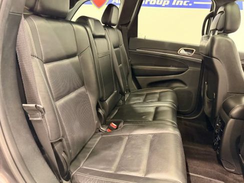 Used 2017 Jeep Grand Cherokee Limited w/ Luxury Group II AWD/4WD image 56