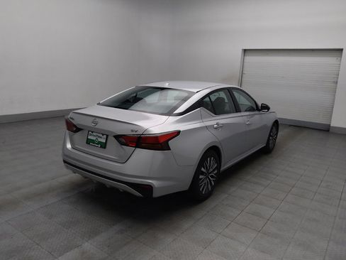 Used 2024 Nissan Altima 2.5 SV image 9